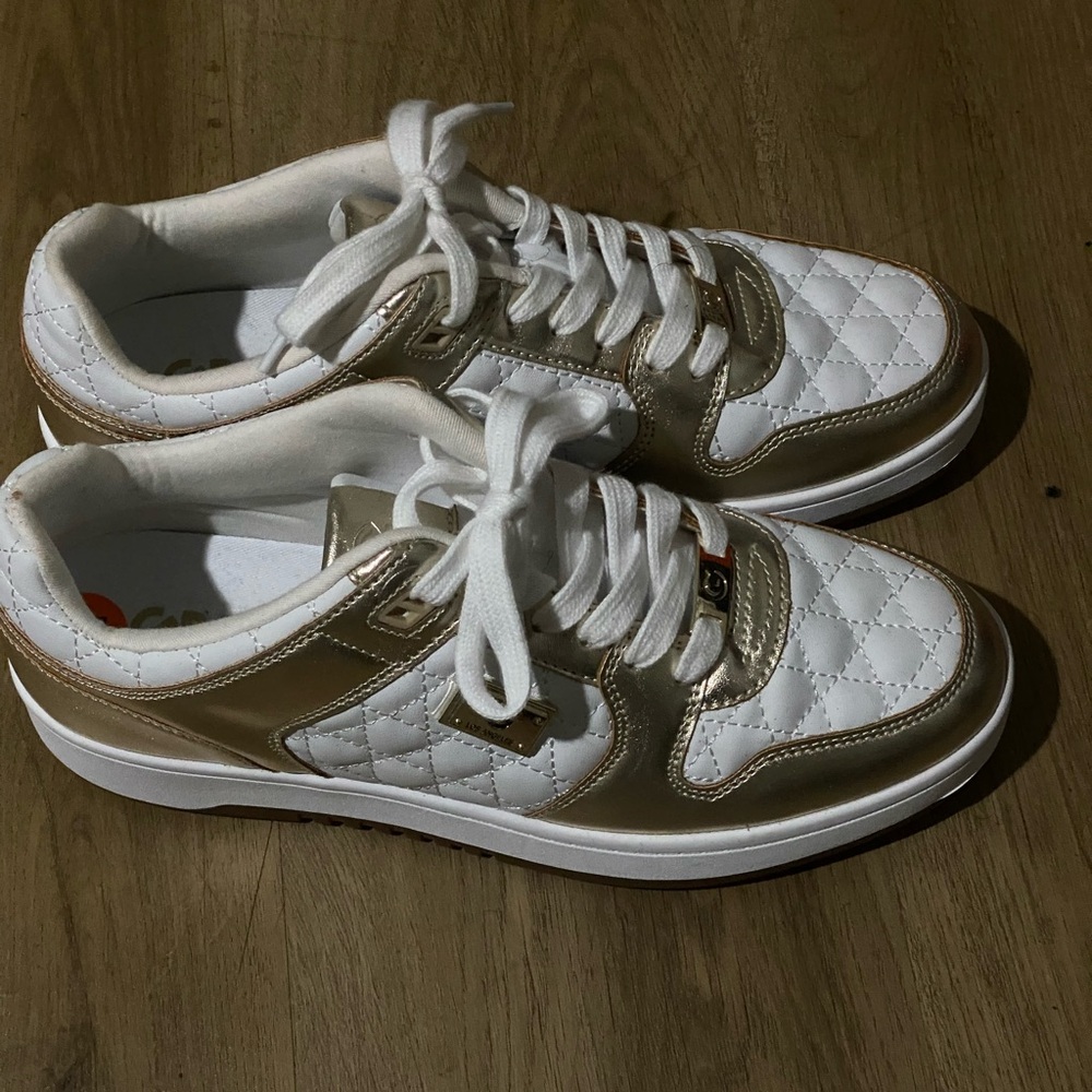 Women guess gold and white sneakers size 11